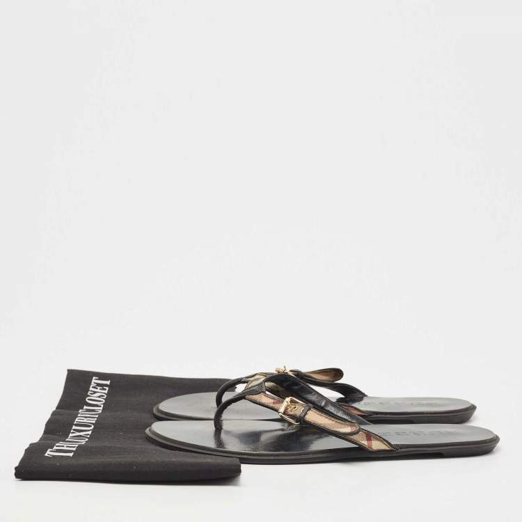 Pre Owned Burberry Beige/Black Nova Check Canvas and Leather Buckle Thong Flats Size 39