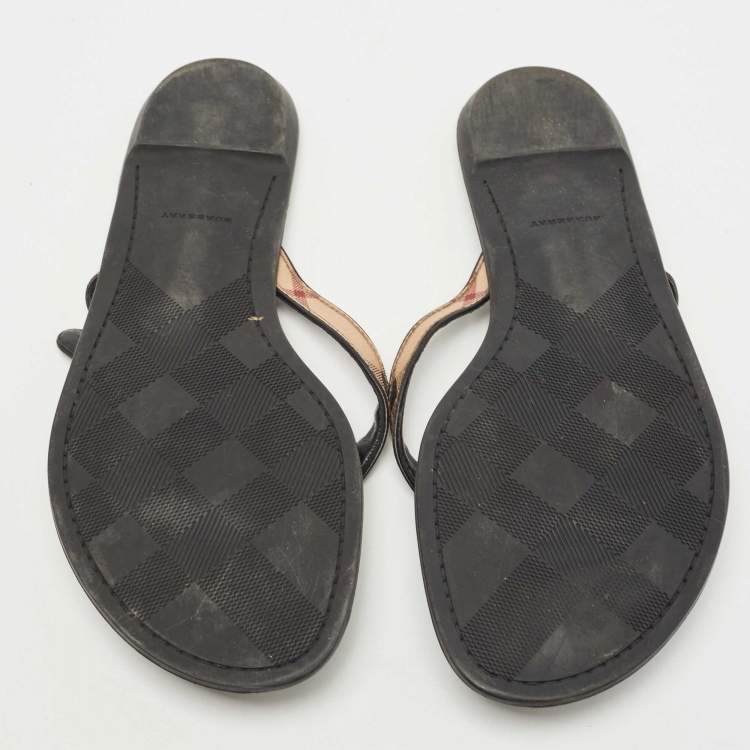 Pre Owned Burberry Beige/Black Nova Check Canvas and Leather Buckle Thong Flats Size 39