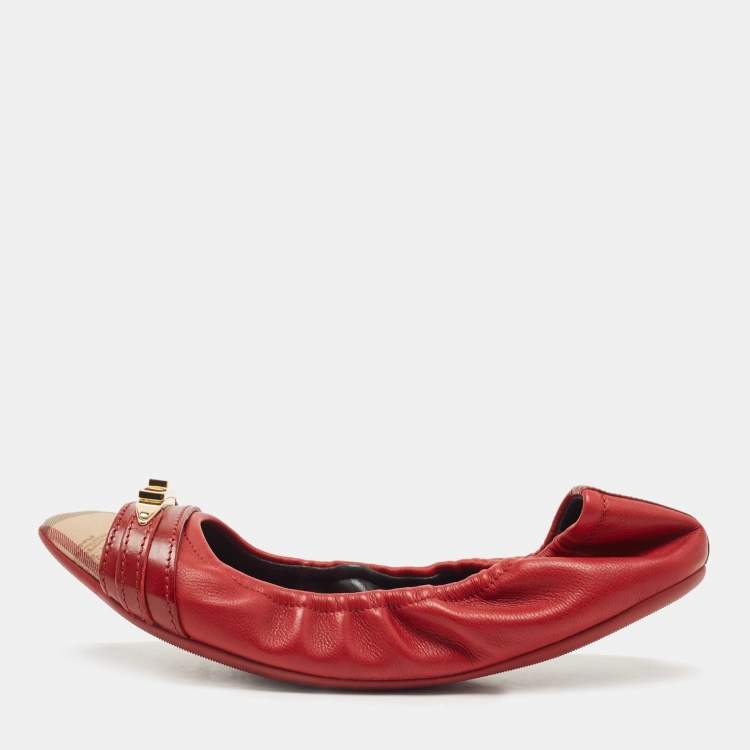 Pre Owned Burberry Red/Beige Nova Check Leather and Canvas Scrunch Ballet Flats Size 40