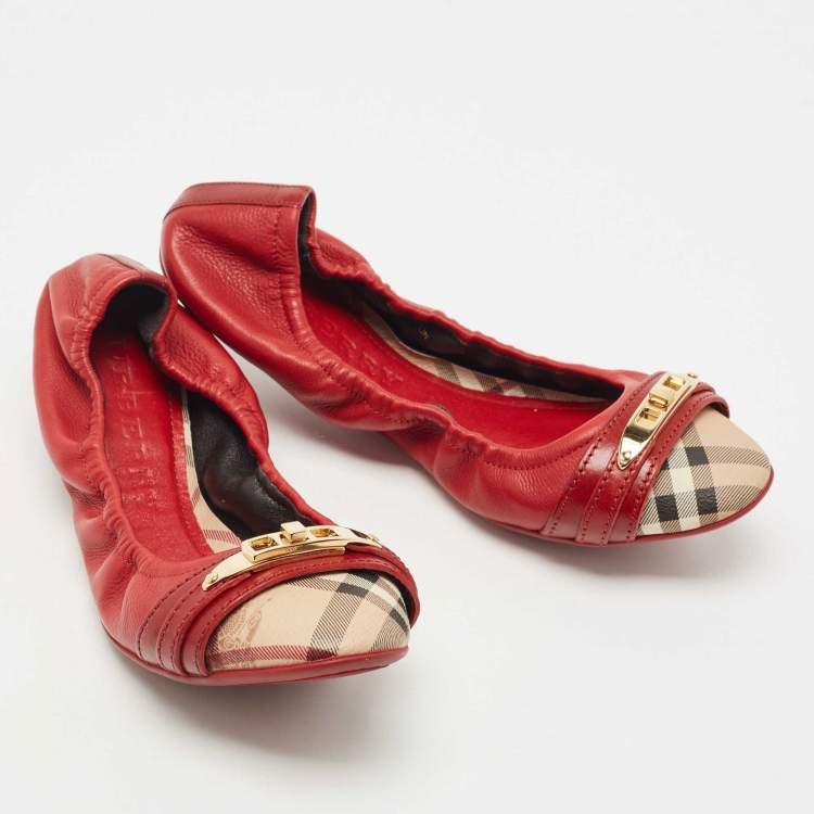 Pre Owned Burberry Red/Beige Nova Check Leather and Canvas Scrunch Ballet Flats Size 40