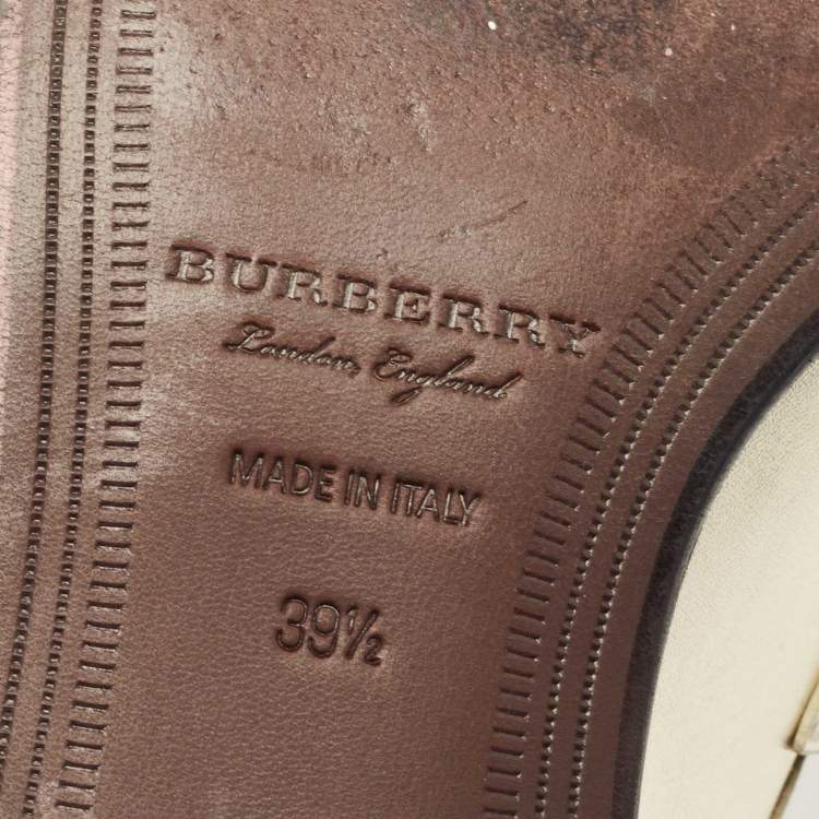 Pre Owned Burberry Metallic Gold Leather Solway Chain Detail Slip On Loafers Size 39.5