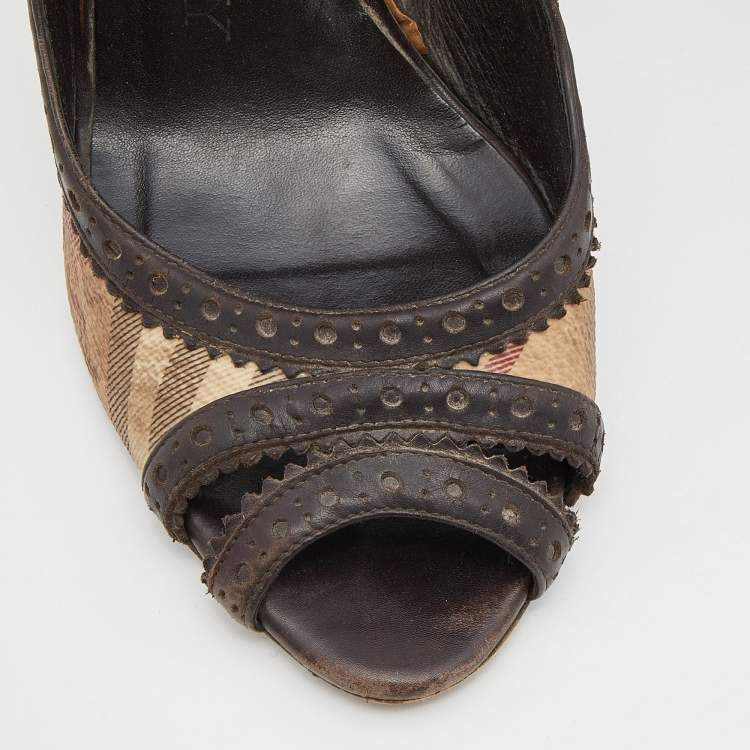Pre Owned Burberry Beige/Brown Haymarket Check Canvas and Brogue Leather Peep Toe Pumps Size 39