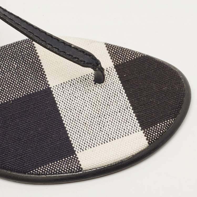 Pre Owned Burberry Blue/Black Leather and Check Canvas Thong Ankle Strap Flat Sandals Size 41