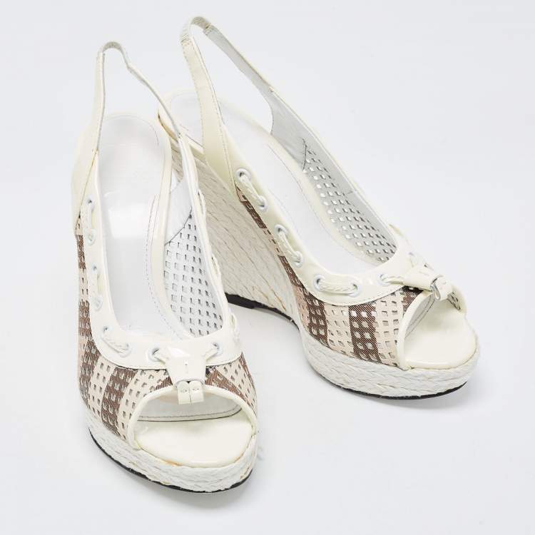 Pre Owned Burberry Cream Patent and Canvas Peep Toe Espadrilles Sandals Size 40