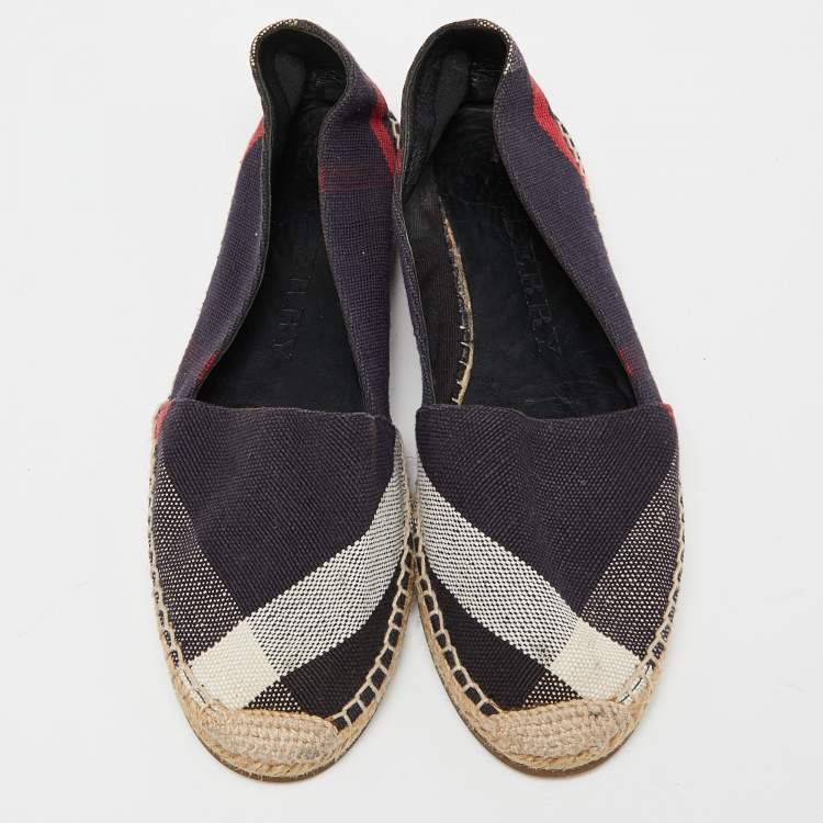 Pre Owned Burberry Navy Blue Nova Check Canvas Espadrille Flats Size 39