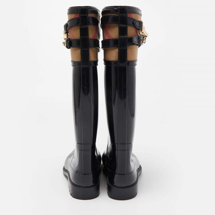 Pre Owned Burberry Black/Beige Rubber and Nova Check Canvas Rain Boots Size 36