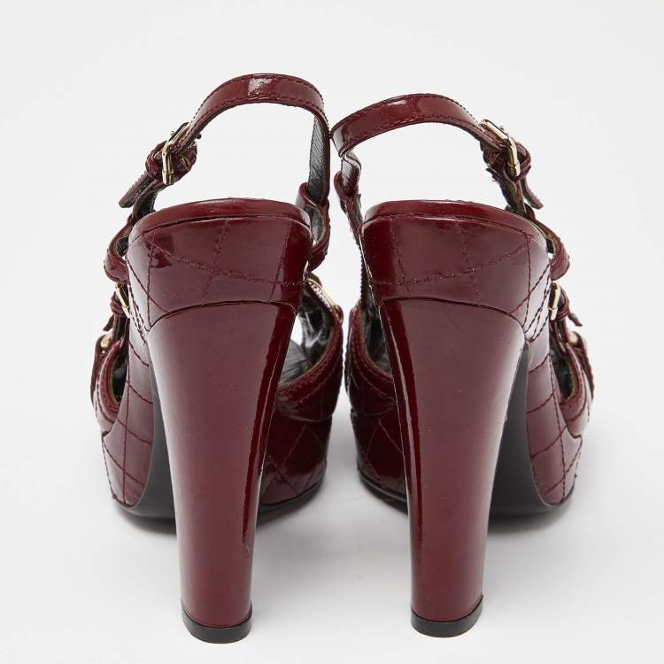 Pre Owned Burberry Burgundy Quilted Patent Leather Buckle Detail Platform Slingback Sandals Size 37