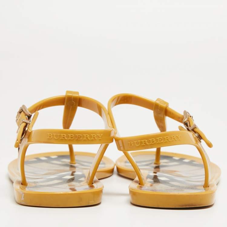 Pre Owned Burberry Yellow Jelly Thong Flat Slides Size 38