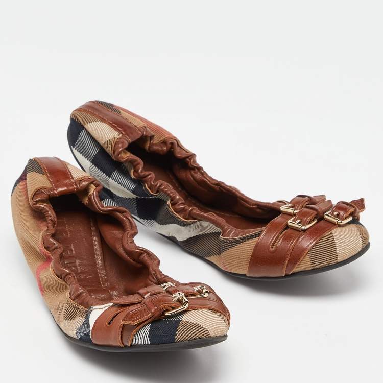 Pre Owned Burberry Brown Nova Check Canvas and Leather Buckle Detail Scrunch Ballet Flats Size 36.5