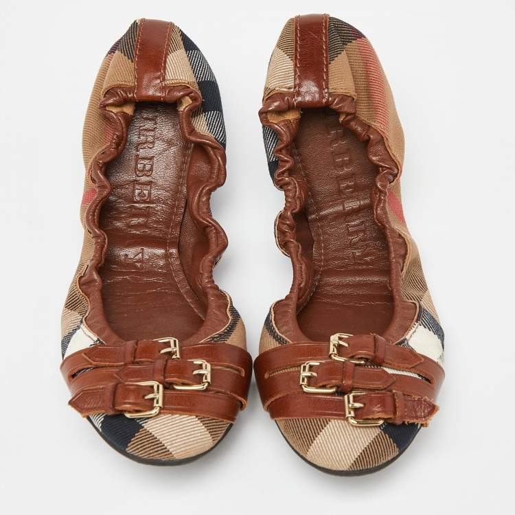 Pre Owned Burberry Brown Nova Check Canvas and Leather Buckle Detail Scrunch Ballet Flats Size 36.5