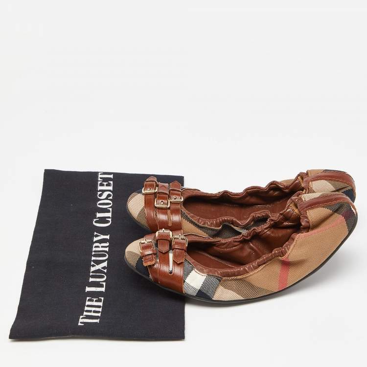 Pre Owned Burberry Brown Nova Check Canvas and Leather Buckle Detail Scrunch Ballet Flats Size 36.5