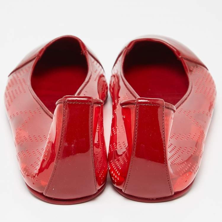 Pre Owned Burberry Red PVC and Patent Cap Toe Ballet Flats Size 41