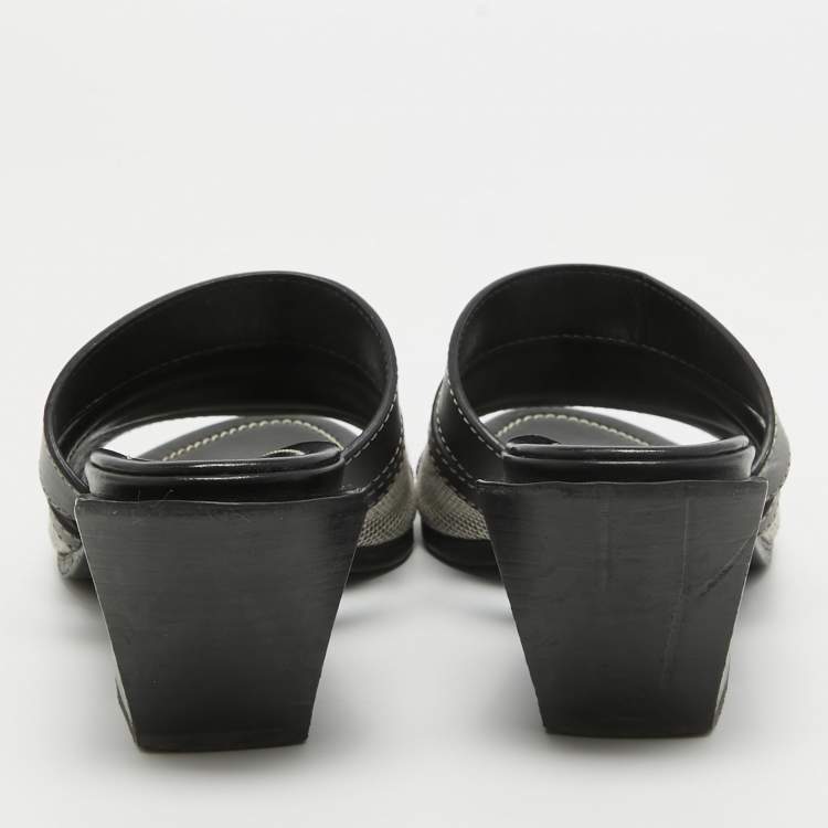 Pre Owned Burberry Black Leather and Canvas Honour Slide Sandals Size 37