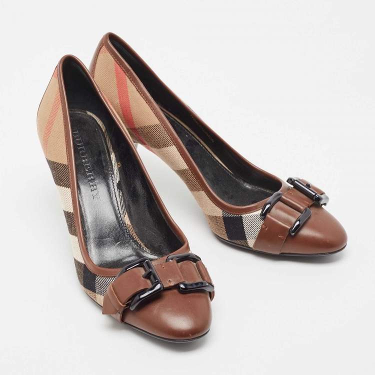 Pre Owned Burberry Brown/Beige Leather and House Check Canvas Buckle Detail Pumps Size 36