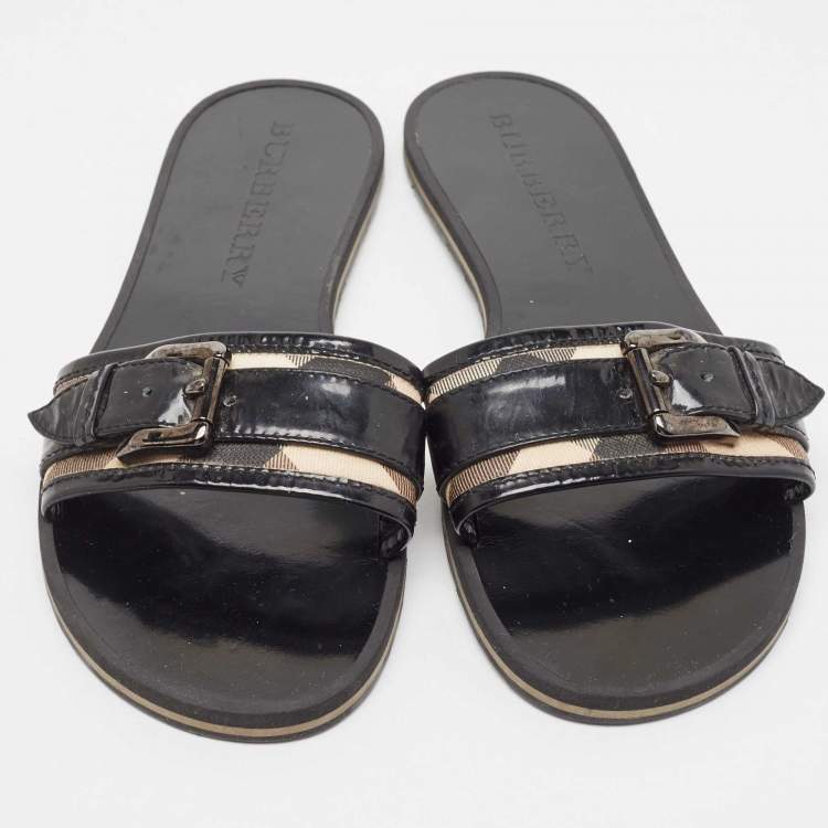 Pre Owned Burberry Black/Beige Patent Leather and Check Canvas Flat Slides Size 40