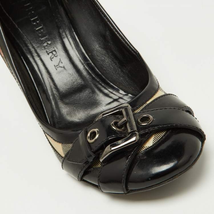 Pre Owned Burberry Black Patent Leather and Nova Check Canvas Buckle Detail Pumps Size 39