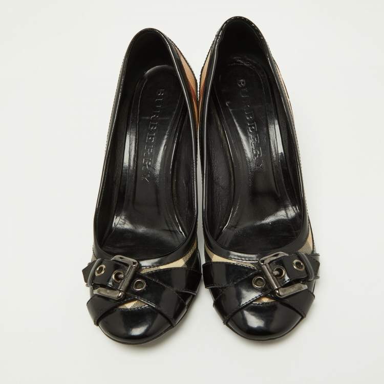 Pre Owned Burberry Black Patent Leather and Nova Check Canvas Buckle Detail Pumps Size 39