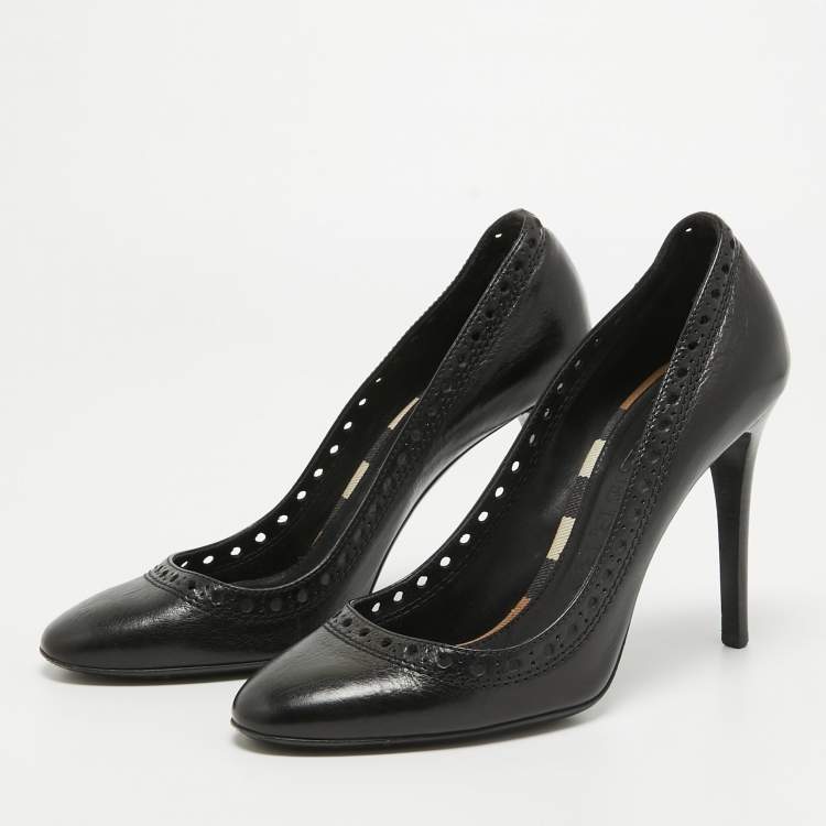 Pre Owned Burberry Black Brogue Leather Pumps Size 38