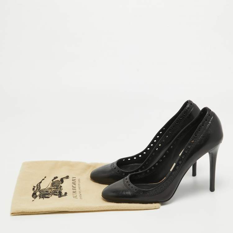 Pre Owned Burberry Black Brogue Leather Pumps Size 38