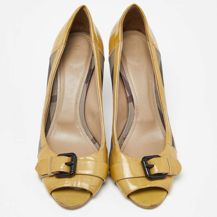 Pre Owned Burberry Grey/Yellow Smoked Check PVC and Patent Leather Embellished Open Toe Pumps Size 39