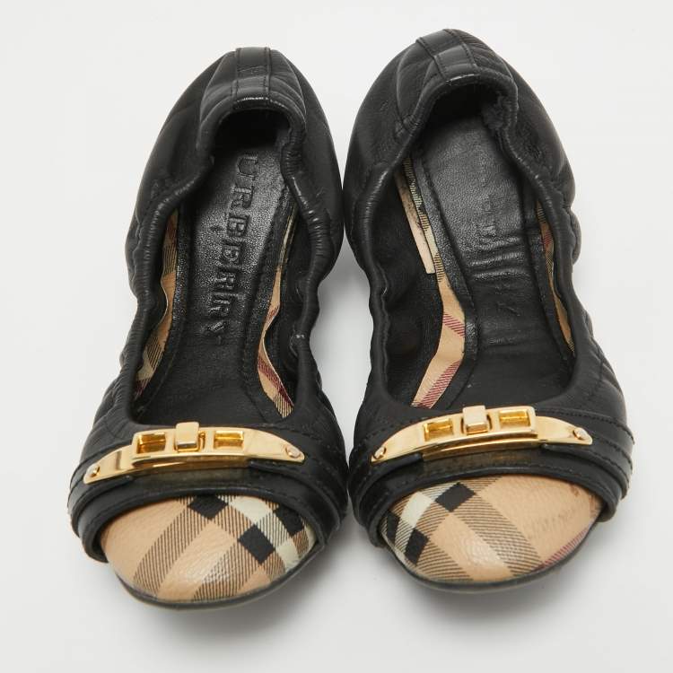 Pre Owned Burberry Black /Beige House Check Canvas and Leather Ballet Flats Size 35
