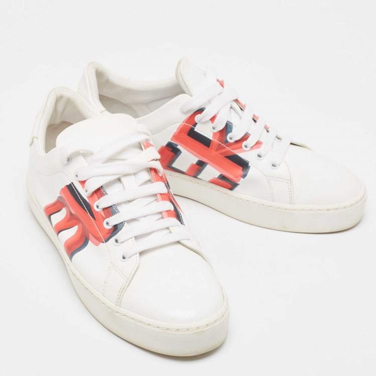 Pre Owned Burberry White Leather Graffiti Low Top Sneakers Size 37