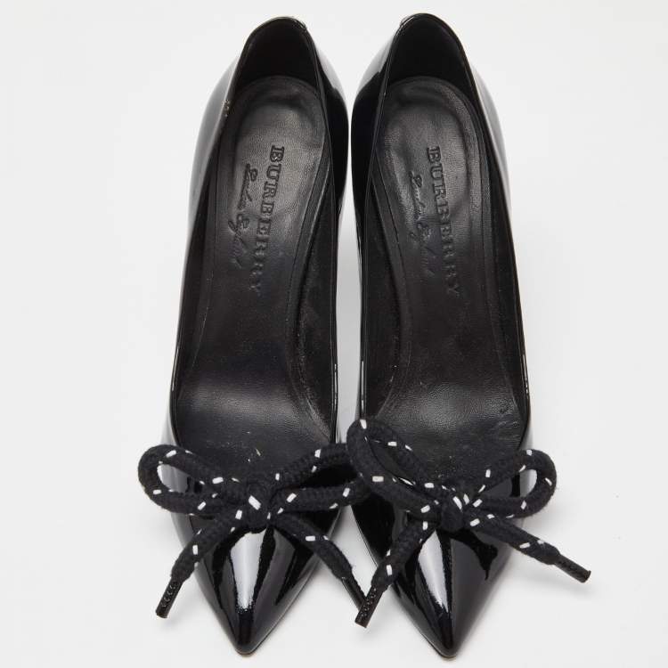 Pre Owned Burberry Black Patent Leather Finsbury Bow Pointed Toe Pumps Size 38.5