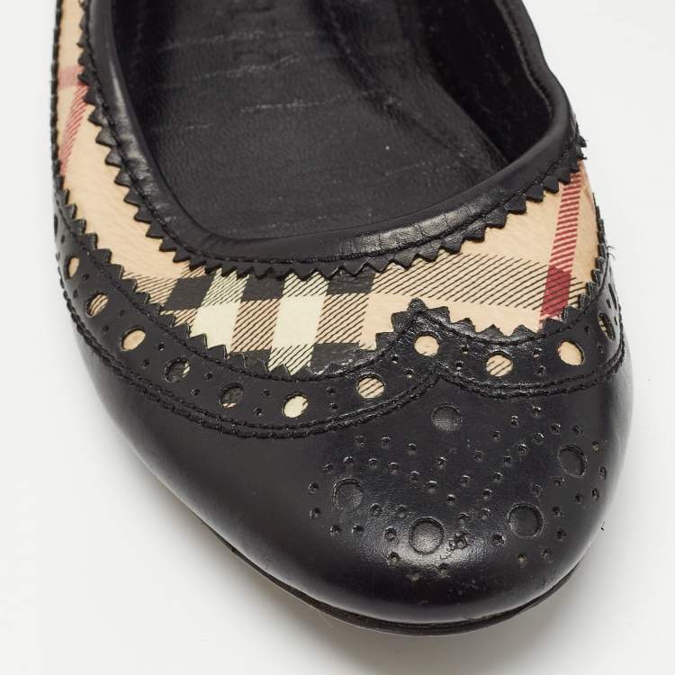 Pre Owned Burberry Black/Beige Canvas and Leather Ballet Flats Size 37.5
