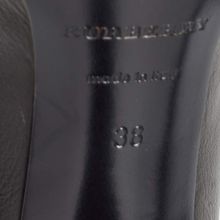 Pre Owned Burberry Black Leather Buckle Detail Pumps Size 38