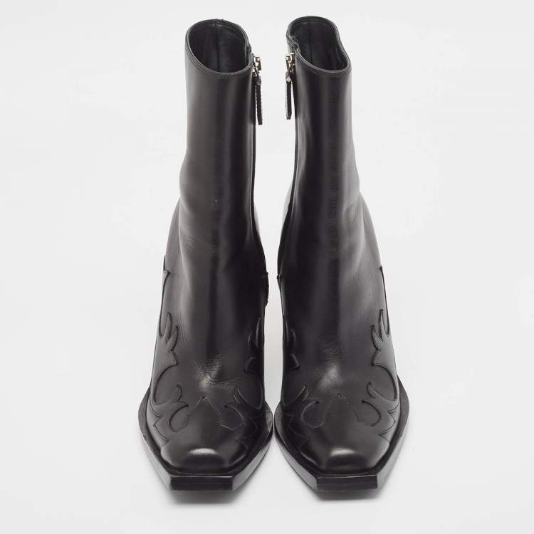 Pre Owned Burberry Black Leather Ankle Boots Size 39