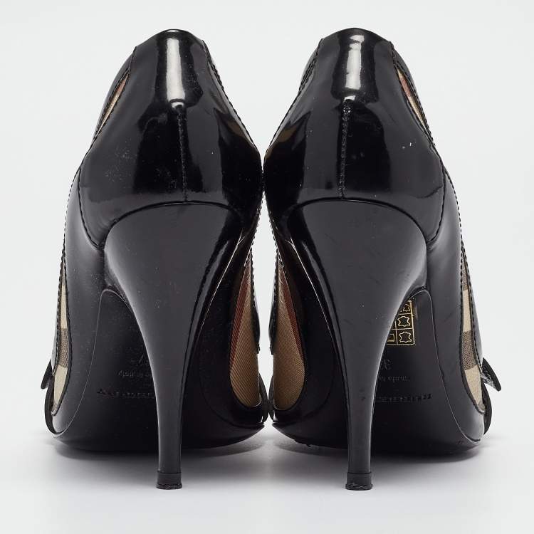 Pre Owned Burberry Black/Beige Patent Leather and Nova Check Canvas Peep Toe Pumps Size 37