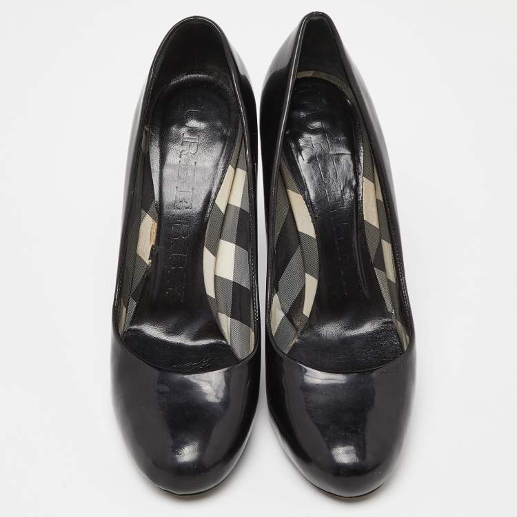Pre Owned Burberry Black Patent Leather Round Toe Pumps Size 40