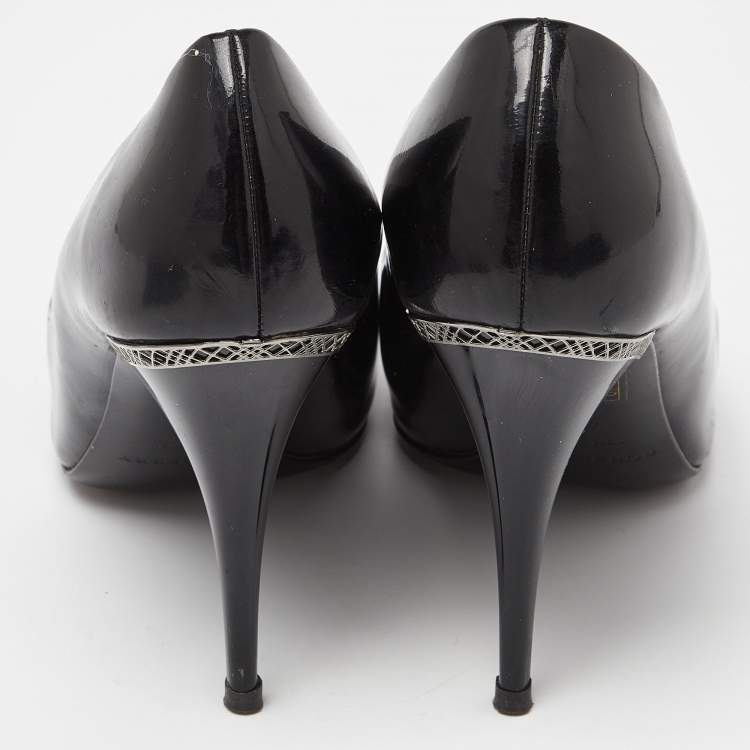 Pre Owned Burberry Black Patent Leather Round Toe Pumps Size 40