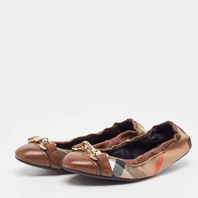 Pre Owned Burberry Brown Nova Check Canvas and Leather Scrunch Ballet Flats Size 35.5