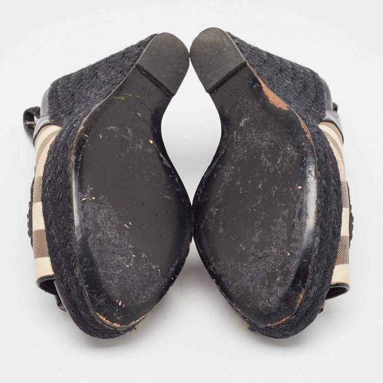 Pre Owned Burberry  Black/Beige Canvas and Patent Wedge Sandals Size 39