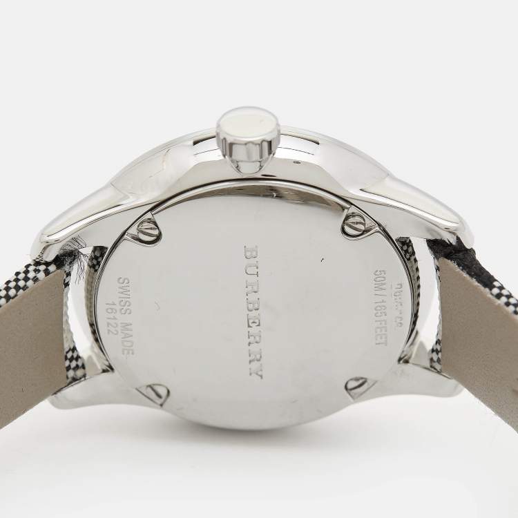 Pre Owned Burberry Silver Stainless Steel Leather Canvas The Classic BU10103 Women's Wristwatch 32 mm