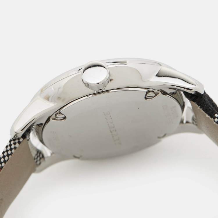 Pre Owned Burberry Silver Stainless Steel Leather Canvas The Classic BU10103 Women's Wristwatch 32 mm