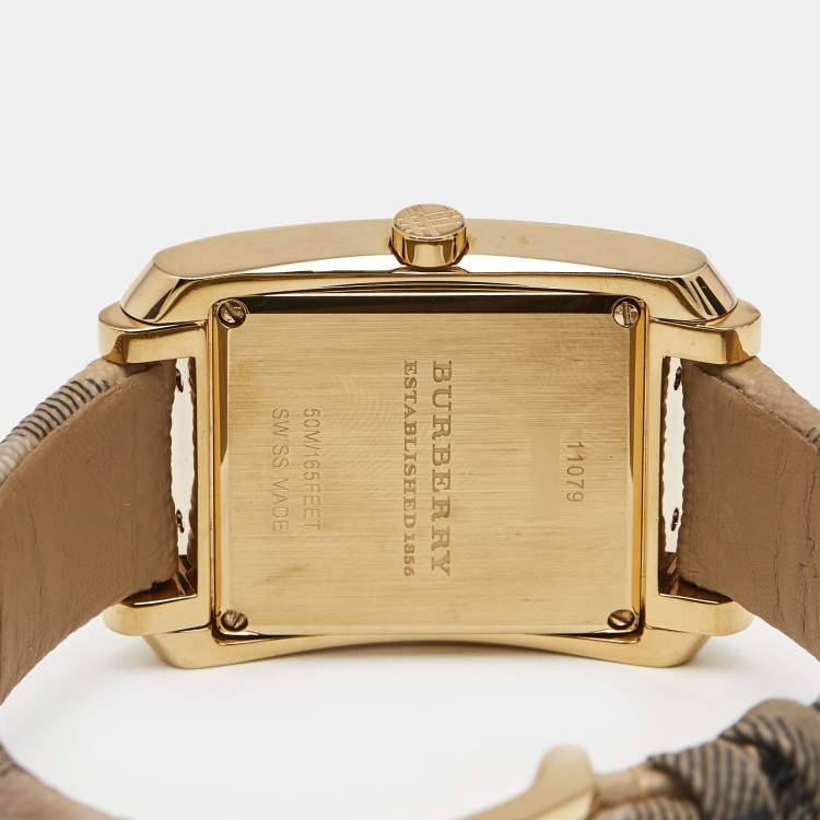 Pre Owned Burberry Champagne Gold Plated Stainless Steel Canvas Nova Check BU1579 Unisex Wristwatch 33 mm
