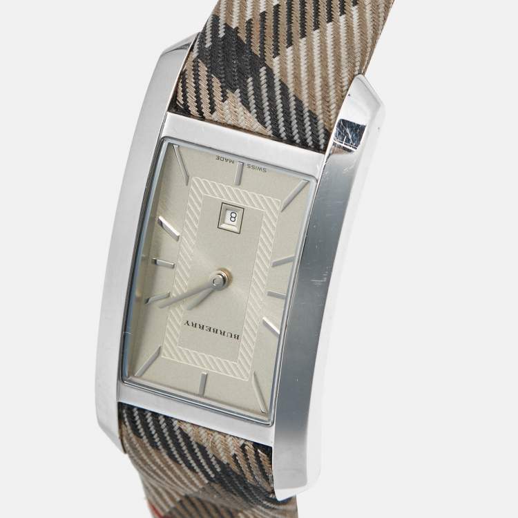 Pre Owned Burberry Silver Stainless Steel Canvas Heritage BU1050 Women's Wristwatch 25 mm