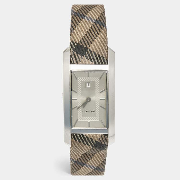Pre Owned Burberry Silver Stainless Steel Canvas Heritage BU1050 Women's Wristwatch 25 mm