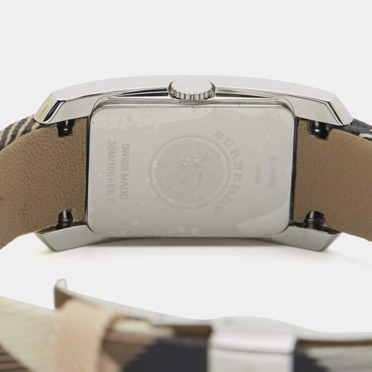 Pre Owned Burberry The Pioneer BU1062 Silver Stainless Steel Leather Women's Wristwatch 19.80 mm