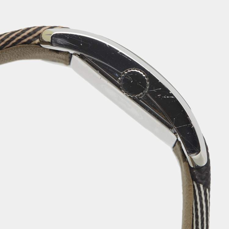 Pre Owned Burberry The Pioneer BU1062 Silver Stainless Steel Leather Women's Wristwatch 19.80 mm