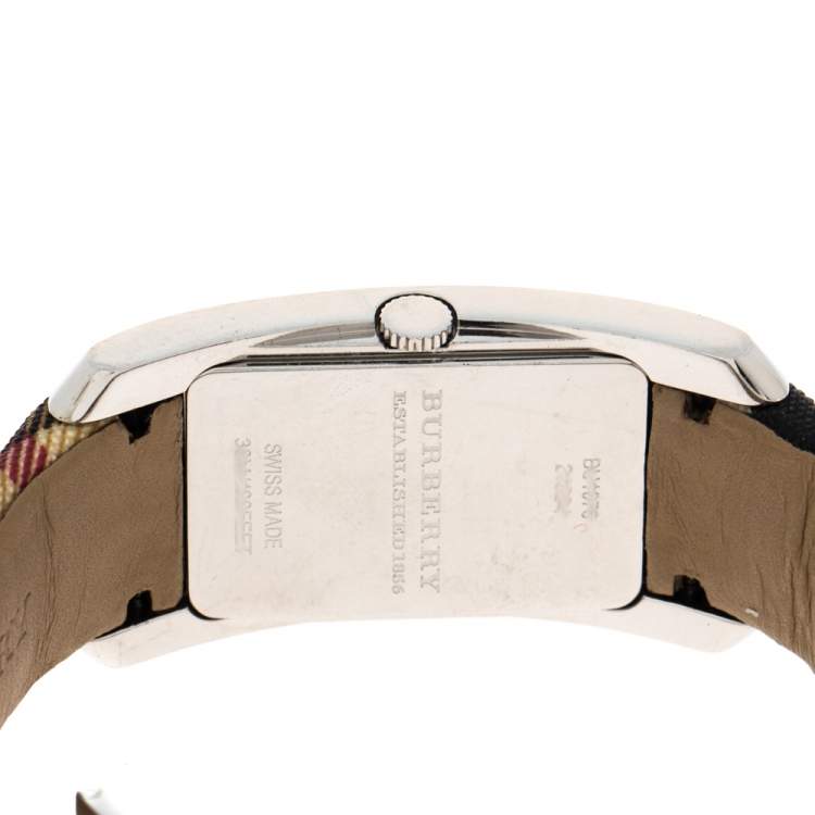 Pre Owned Burberry Silver Stainless Steel Check BU1076 Women's Wristwatch 25 MM