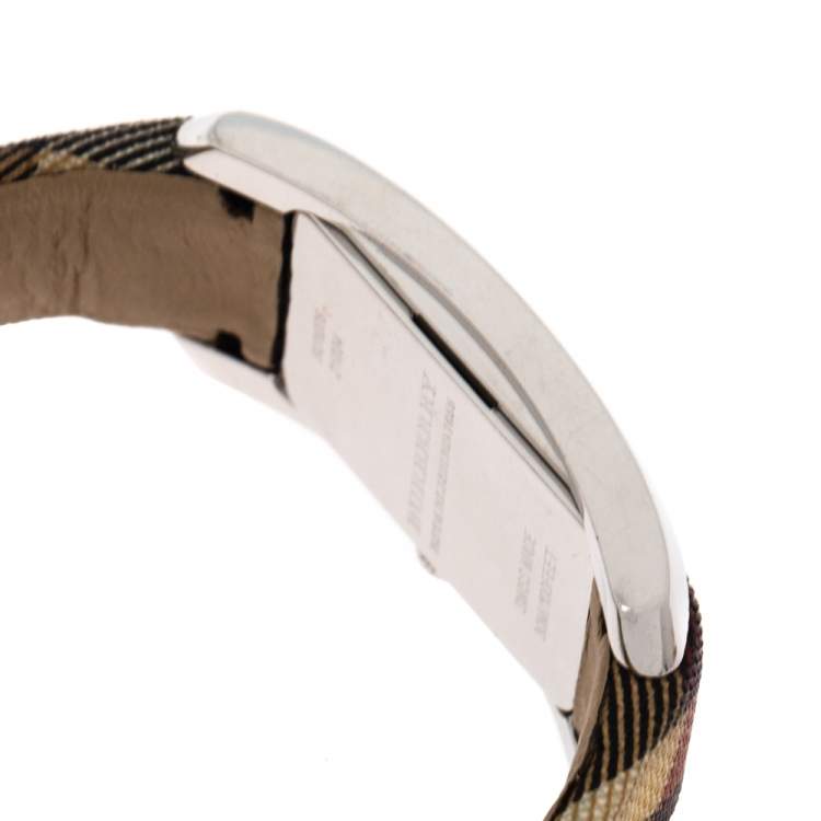 Pre Owned Burberry Silver Stainless Steel Check BU1076 Women's Wristwatch 25 MM