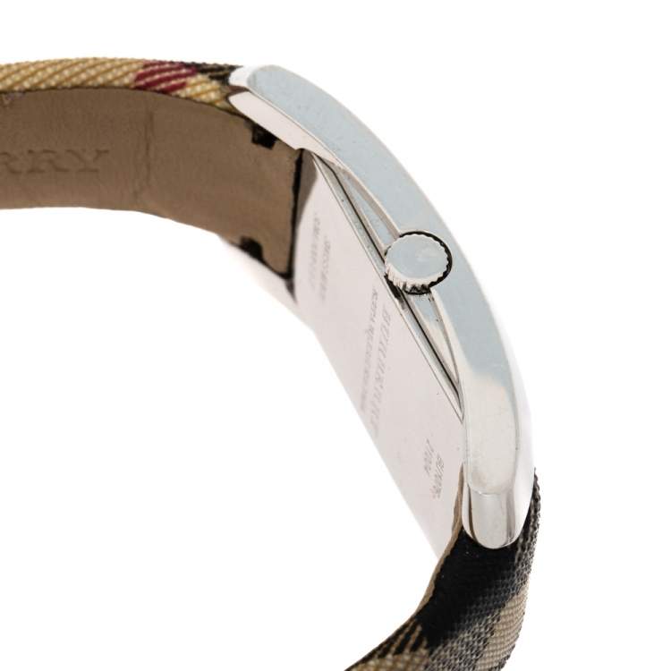 Pre Owned Burberry Silver Stainless Steel Check BU1076 Women's Wristwatch 25 MM