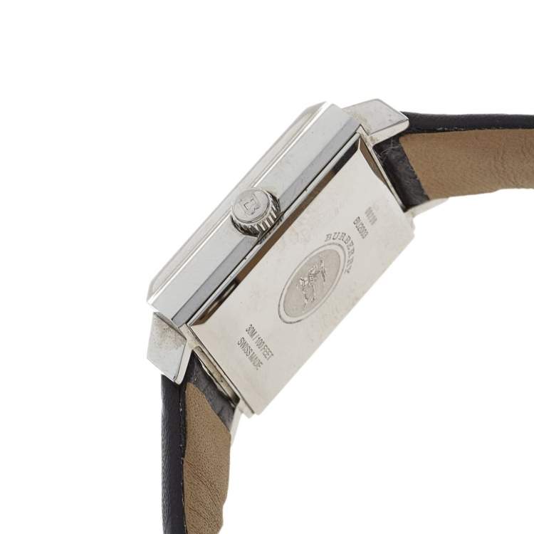 Pre Owned Burberry Silver Stainless Steel and Leather Nova Check BU2003 Women's Wristwatch 24 mm