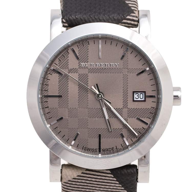 Pre Owned Burberry Grey Stainless Steel Check Leather Heritage BU1774 Unisex Wristwatch 38 mm