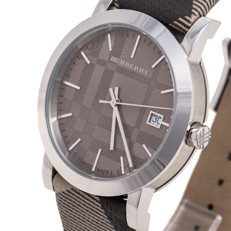Pre Owned Burberry Grey Stainless Steel Check Leather Heritage BU1774 Unisex Wristwatch 38 mm