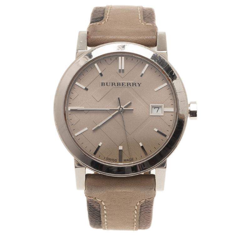 Pre Owned Burberry Cream Stainless Steel Heymarket Women's Wristwatch 38MM