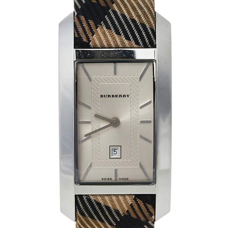 Pre Owned Burberry Silver Stainless Steel Nova Check Heritage BU1050 Women's Wristwatch 25 mm